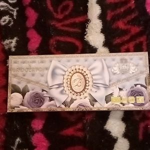 Pat McGrath labs bridgeton divine blush and glow trio love at first blush